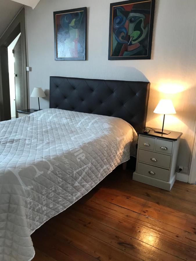 Abri Du Passant Bed & Breakfast รูแบ ภายนอก รูปภาพ