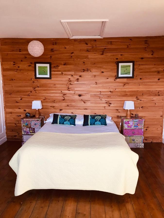 Abri Du Passant Bed & Breakfast รูแบ ภายนอก รูปภาพ